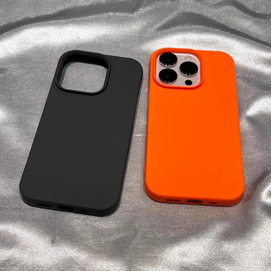 Solid Color Silicone Case for iPhone 17 - Skin-like, Drop-proof, Protective Cover for Apple 16 Pro Max