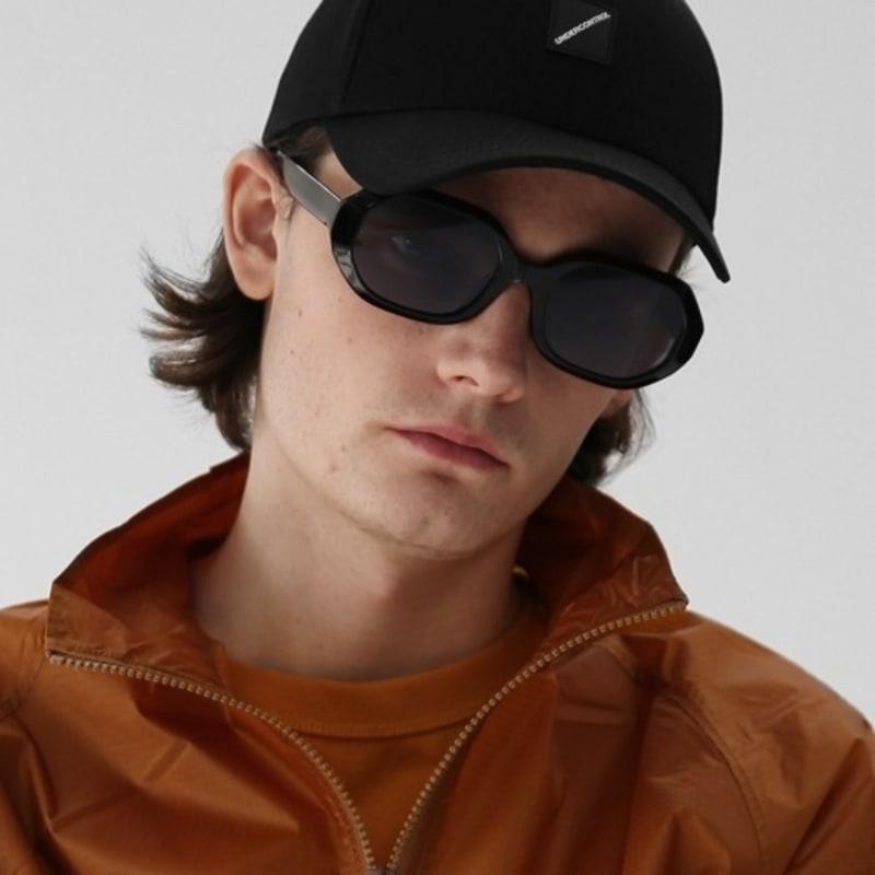 UNDERCONTROL SQUARE R-LABEL / HARD TOP B B / black