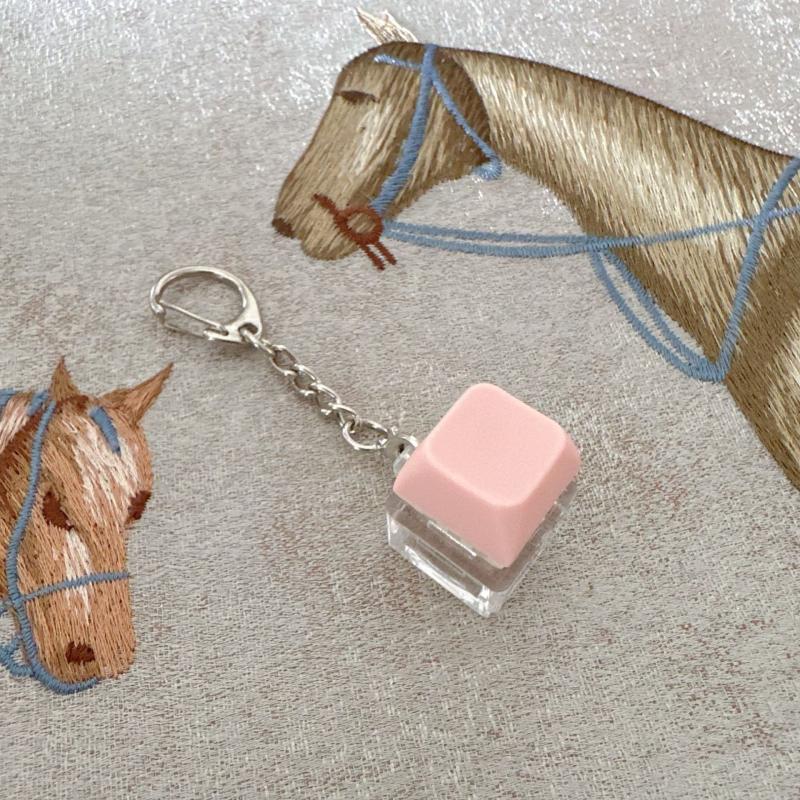 Led Keyboard Key Chain Toy Stress Relief Diy Button Finger Keyboard Caps Toy Small Gifts Small Gadgets Keychains