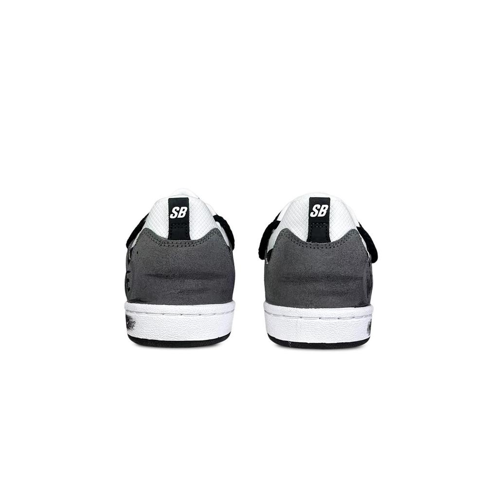 Nike SB Alleyoop Fairyland, Leisurely Journey Abrasion Resistant Low top Skateboard Shoes Unisex Black White CJ0882-100(Team257-)
