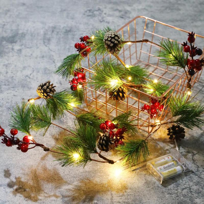 Rote Fruchtglocke, Pinienkerne, Lampenschnur, Kiefernnadel, Marmelade, Pilz, Weihnachtslampenschnur, Urlaubsdekoration, Weihnachtsdekoration, Lampenschnur