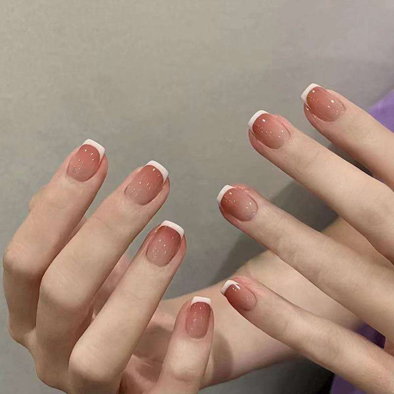 

Brick Red Gradient French Nail Tips with White Edge - 30 Removable Short False Nails