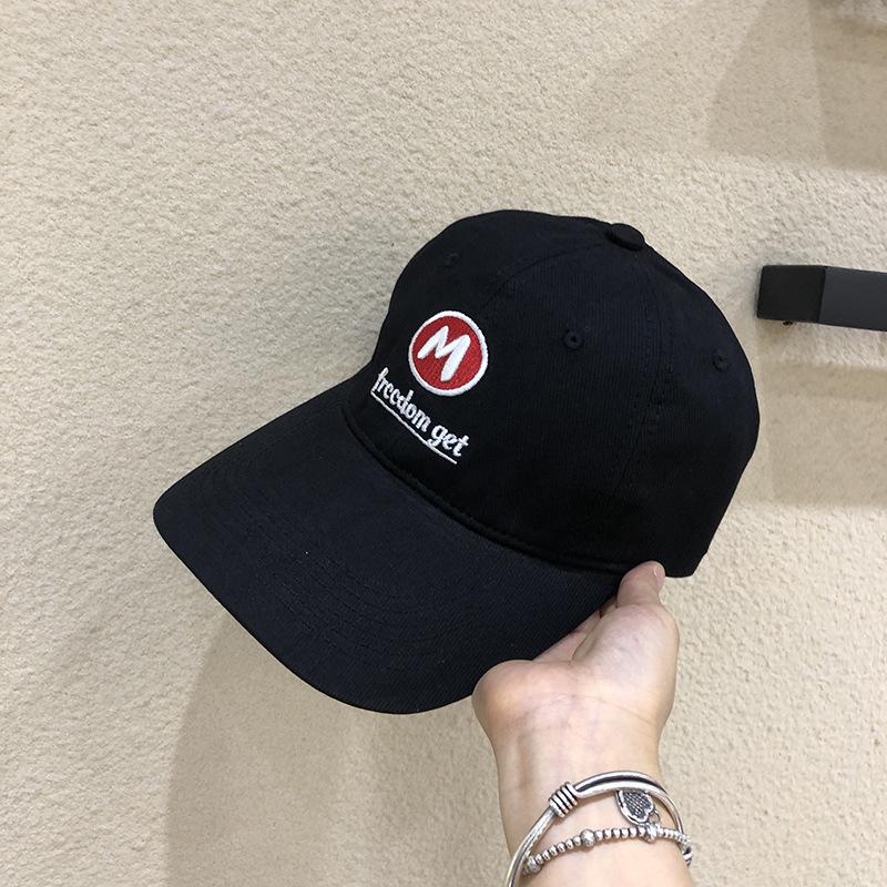 

Korean baseball cap children couple travel leisure shading letters versatile outdoor big head circumference cap ins tide M（56-58cm） чорний