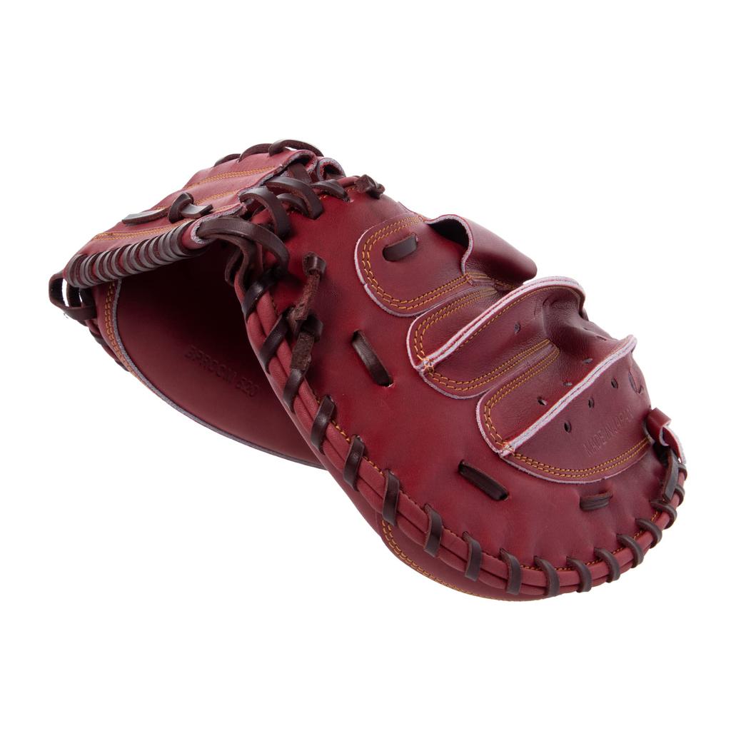 Baseballová rukavice ZETT Rigid Prostatus pro Bordeaux Brown je dodávána s pouzdrem na rukavice BPROCM520 v kategorii Catcher's Catchers, praváky a vrhače., (4000)