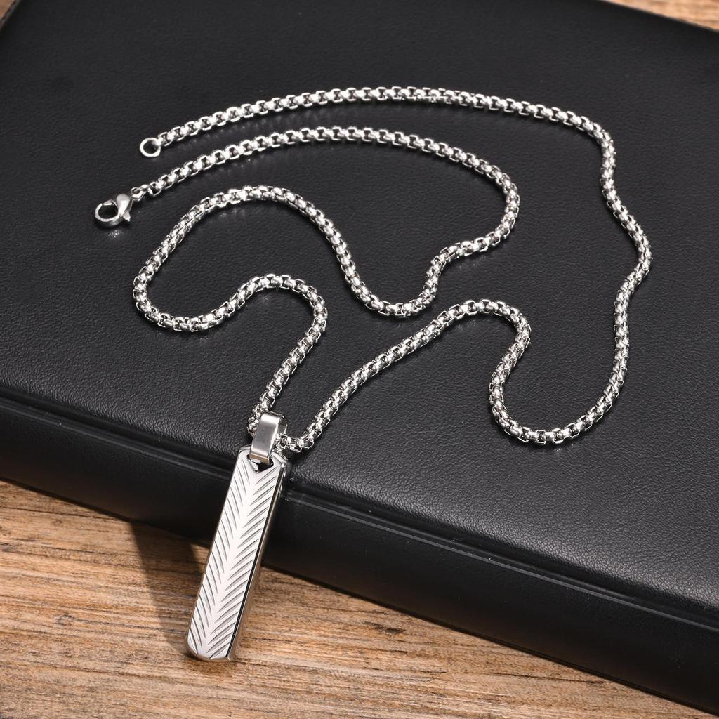 Geometric One-Word Strip Titanium Steel Stainless Steel Batch Flower Square Strip Pendant Necklace Men'S, Quanxi Water Jewelry Pn2071