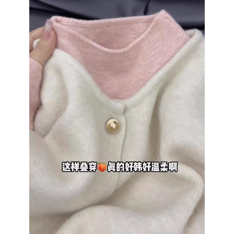 Small gold buckle vest stacked inside semi-turtleneck knitted sweater autumn and winter warm sweater women's fashion two-piece set