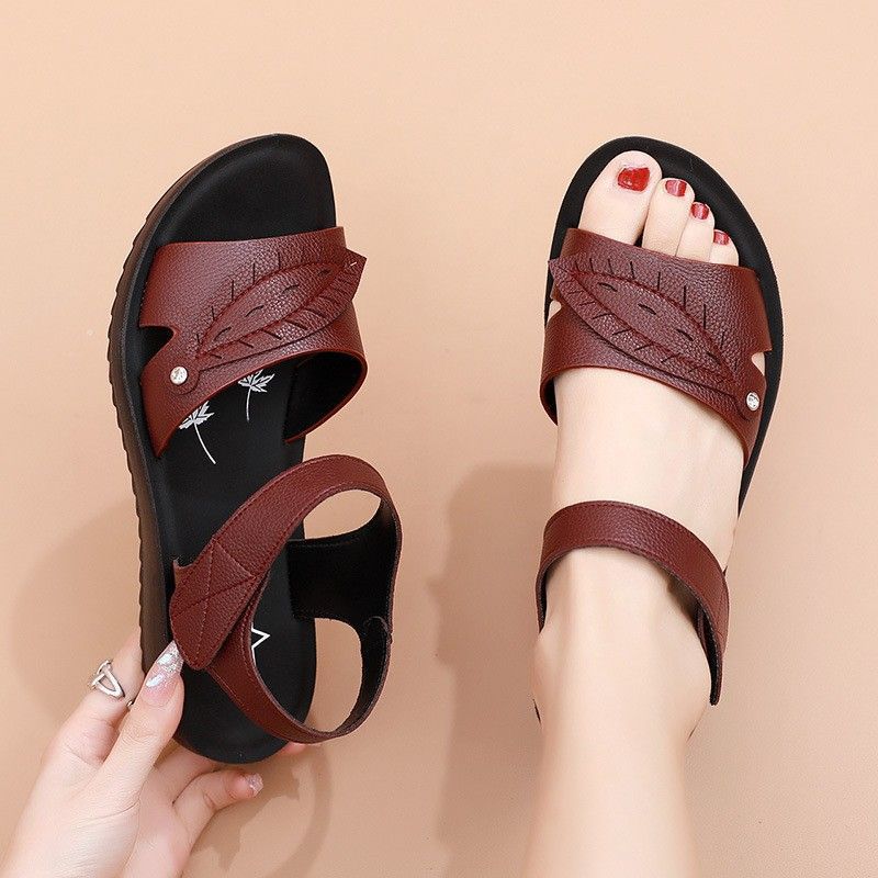 Genuine Leather 2025 New Summer Flat Bottom Women Middle-aged and Elderly Grandma Old People Non-slip Soft Sole Comfortable Women's Mother Sandals