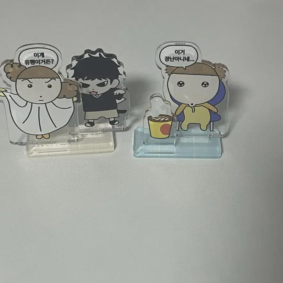 

Акриловая подставка с известными сценами Мару Ва Рат