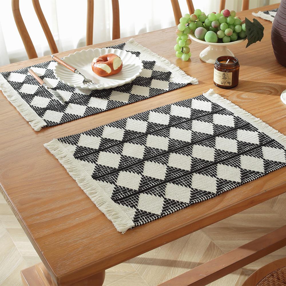 Nordic cotton and linen table flag modern simple light luxury high-end dining table mat festival tableware mat woven color matching spot