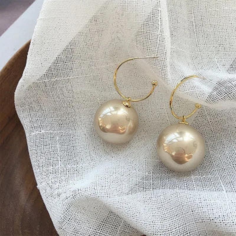 Women Oversized Pearl Twisted Hoop Earrings Unique Big Circle Statement Jewelry Fashion Accessories For Girls