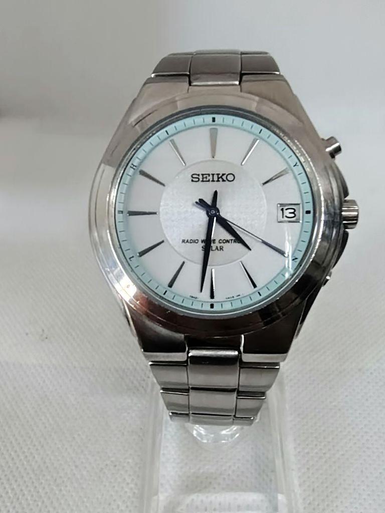 [USED] Seiko Radio Solar Watch with Blue Hands, Model 7B42-0AL0