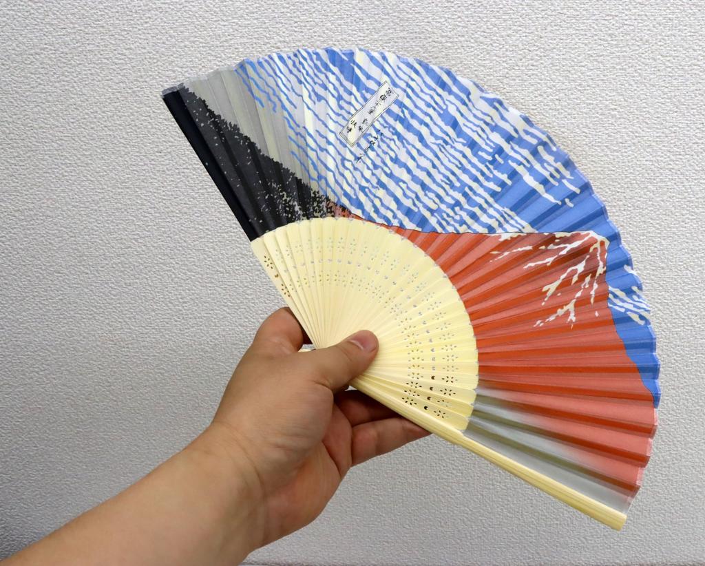 Japanese souvenir Red Fuji made in traditional Japanese silk Mount lucky good Japanese clothing heat fan, design, Japan, pattern, blend, Fuji, charm,