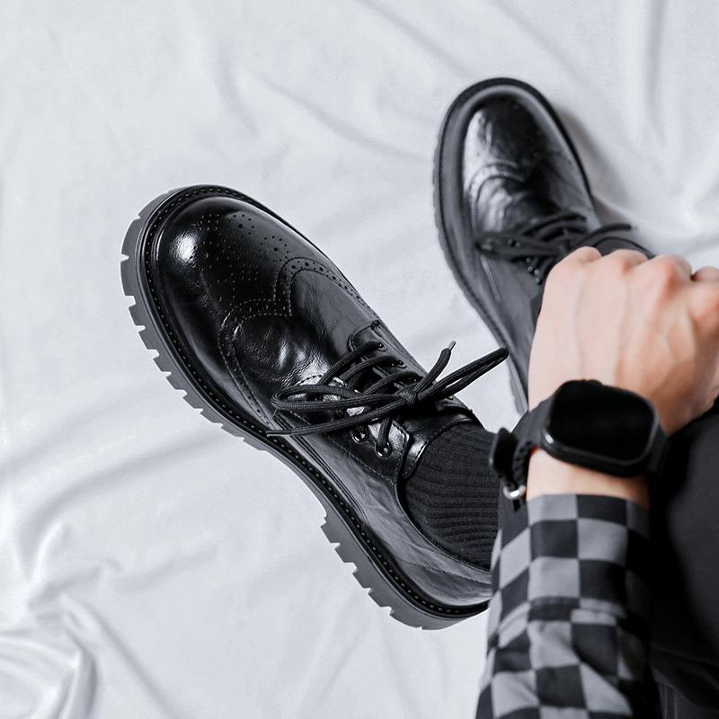 2024 Neu Modische Herren Schwarze Lederschuhe Gummisohle Rutschfest Herren Büro Business Kleider Ballerinas Herren Qualitäts-Lederschuhe