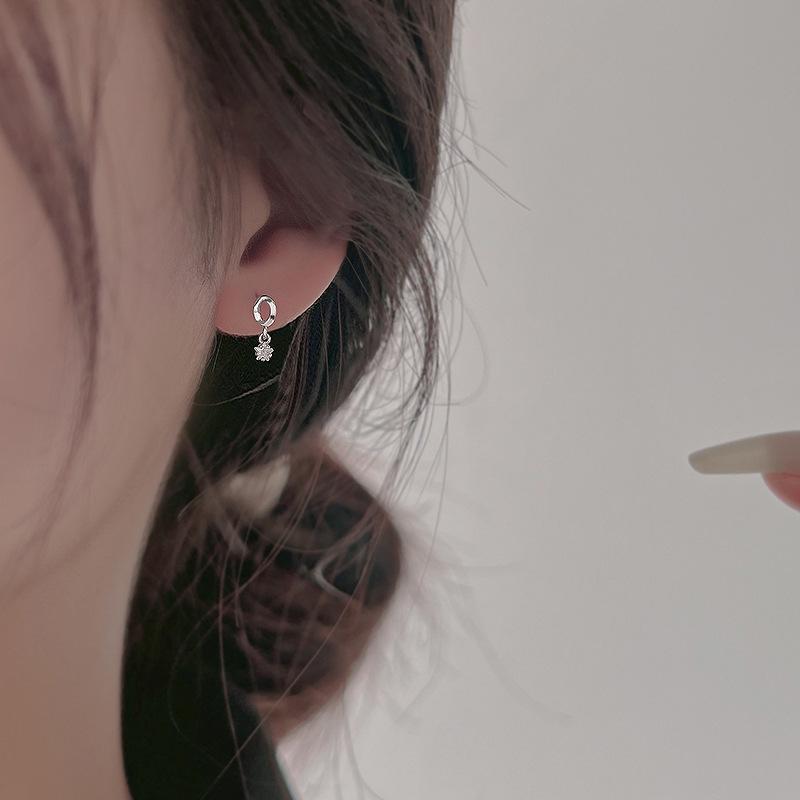 Mobiusstern Ohrringe für Damen Nischendesign High-End Ohrringe Neujahrsstil