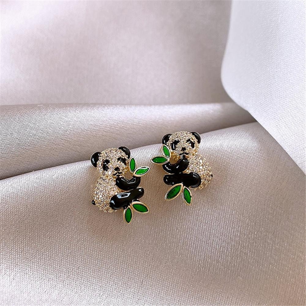 Söta Guldiga Panda Djur Örhängen Hänge Vackra Bröllop För Kvinnor