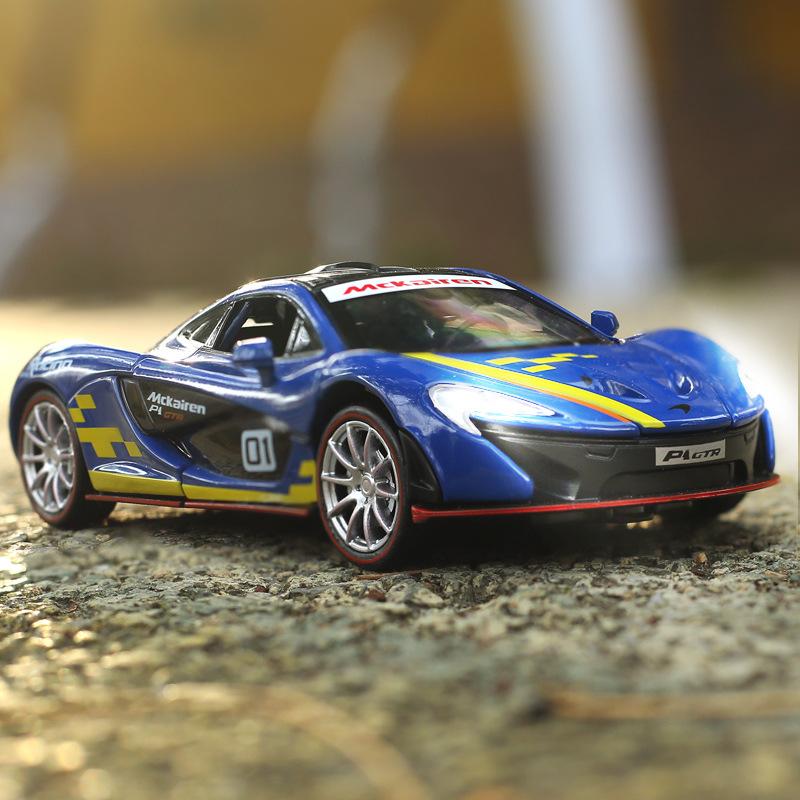 1/32 Scale P1 GTR Diecast Car Model Toy, Pull Back Toy Vehicle with Sound and Light for Kids Toddler Boys Girls Gift Collection