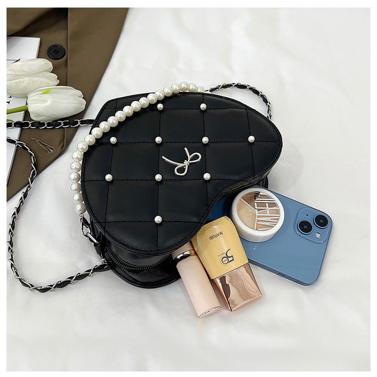 2025 Spring/Summer Lolita Mini Heart-Shaped Quilted Crossbody Bag