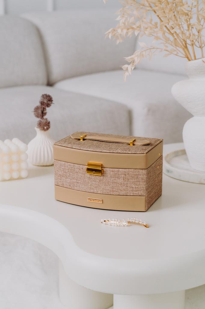 Elegant jewelry box - Peterson
