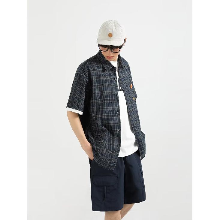 Poloshirt mit Kragen und kurzen Ärmeln, Herren Kurzarmhemd, Nischendesign, Minimalistisches Hemd, College-Oberteil für Paare