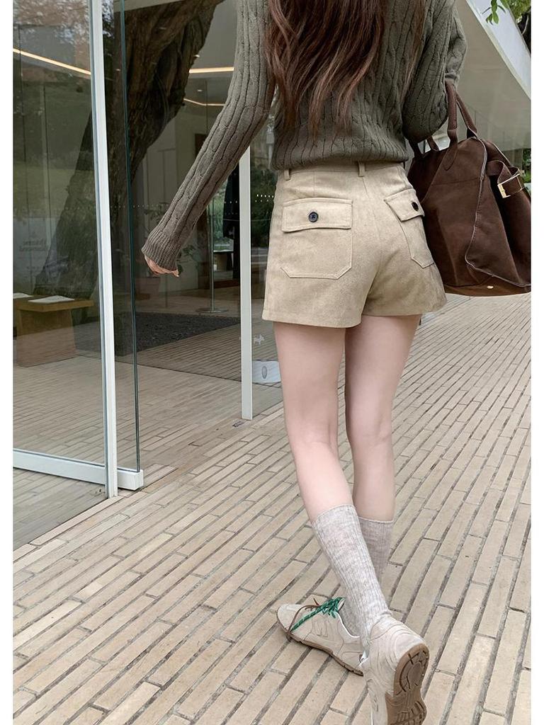 Women's 2025 Retro Suede Wide-Leg Shorts - Casual Winter Bootcut with Large Pockets