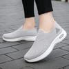 Women's Shoes Old Beijing Cloth Shoes Breathable Fly-woven Shoes Versatile One-pedal Casual Shoes Soft Sole Comfortable and Not Tired Mother Shoes