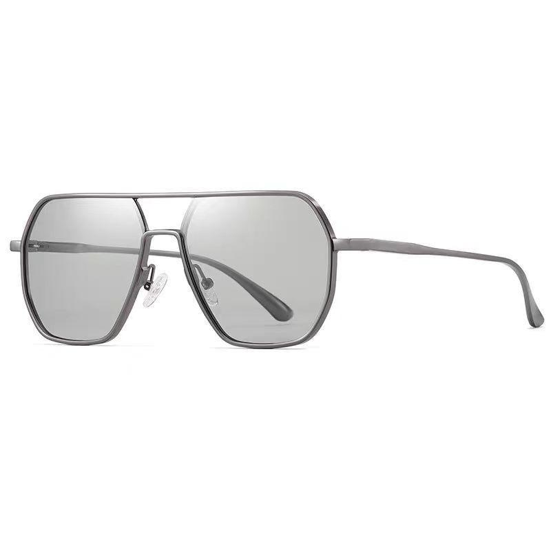 New Metal Polarized Double Beam Pochromic Sunglasses for Men Drive Night Vision Glasses Fashion Shade for Men Women