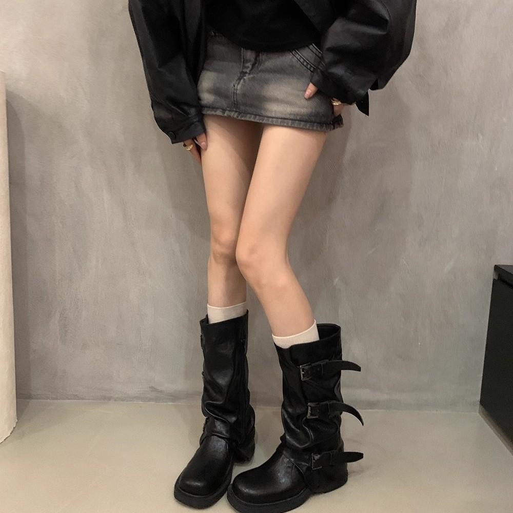 Foreign style is huge, good-looking medium boots for women's 2025 new popular super fire pile leather boots thick heel brown short boots