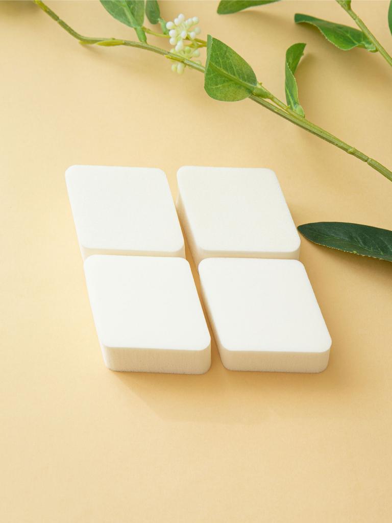 Olive Deco Large Diamond Makeup Puffs (4-Count)