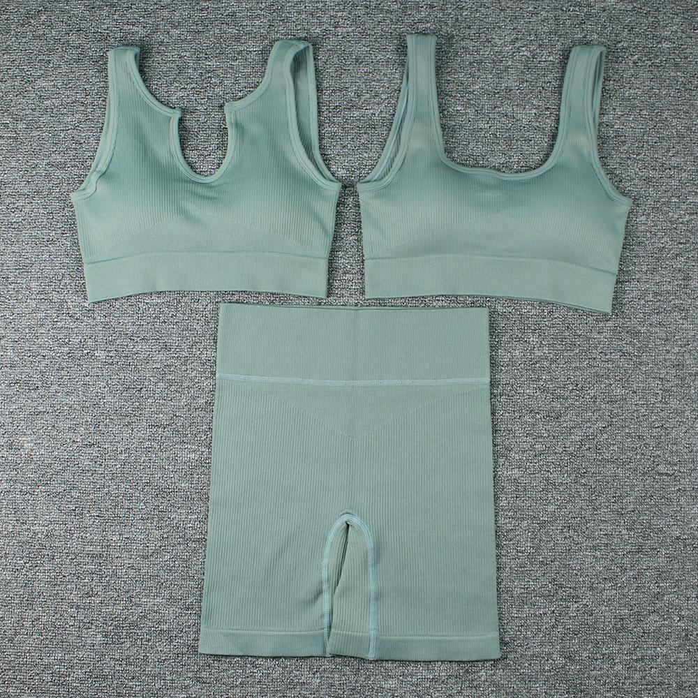 

Женский бесшовный рубчатый костюм для йоги из 3 предметов: Комплект полосатого спортивного бюстгальтера, майки и шорт для бега Large