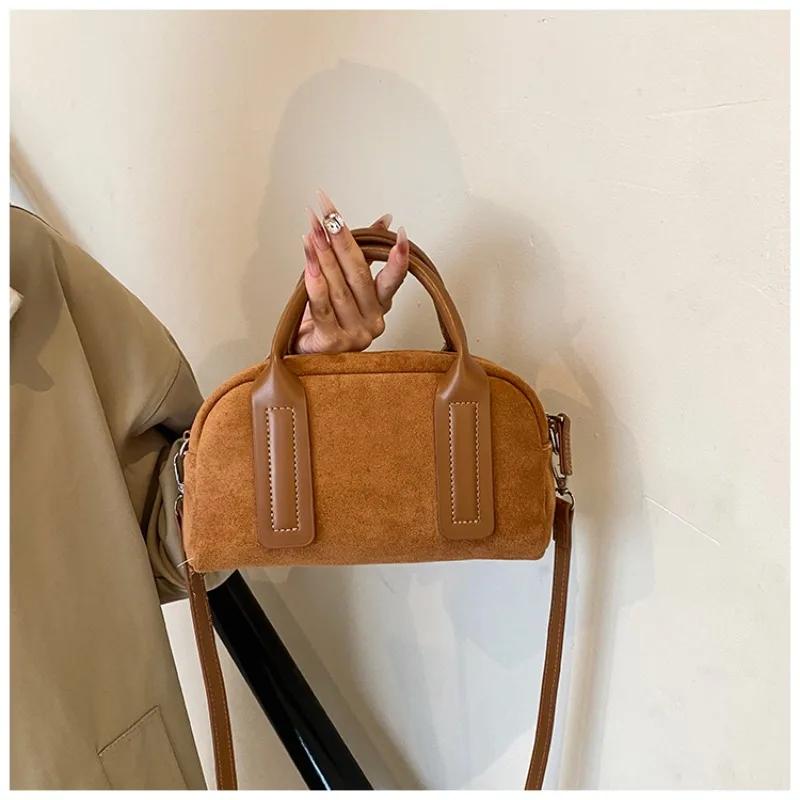 Portable Retro Bowling Bag for Women  Velvet Crossbody Pillow Bag  High End  New