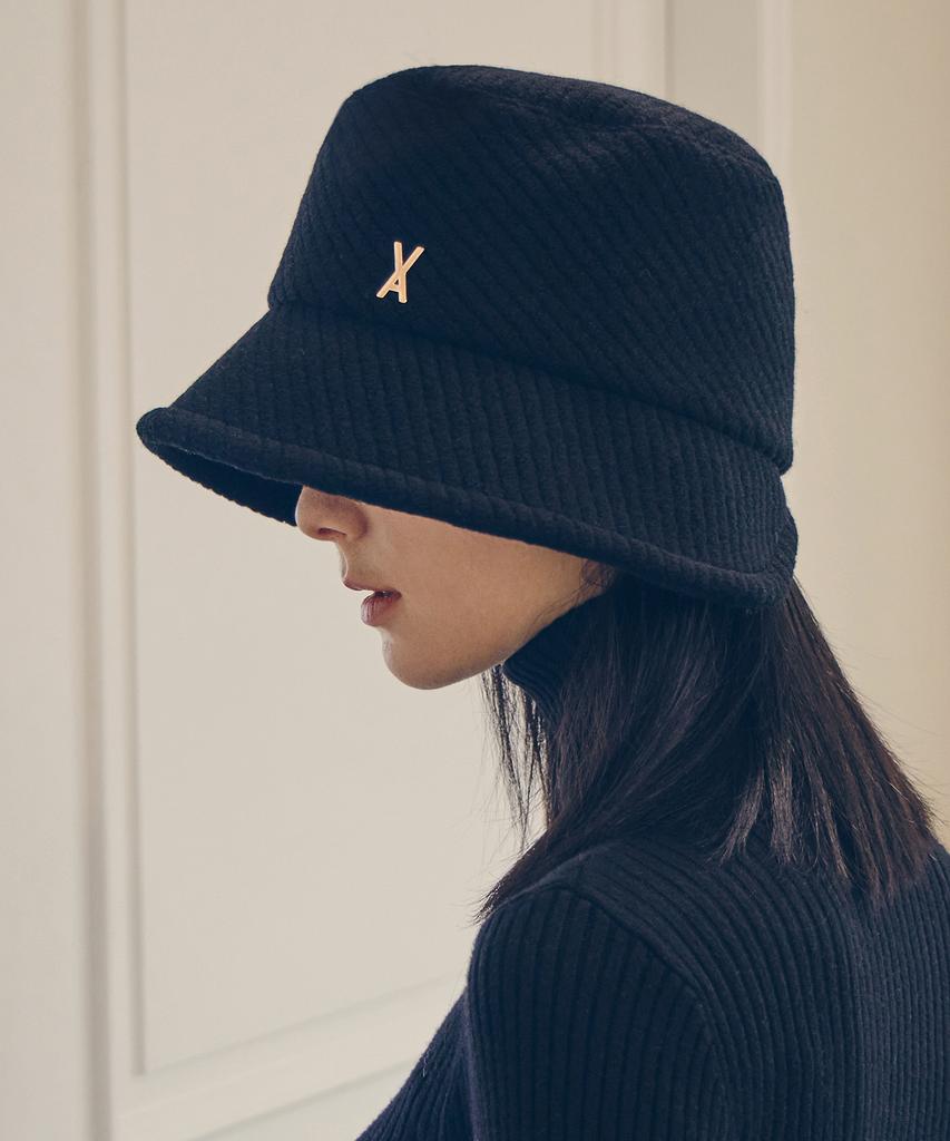 Bajal Va Studded Fleece Bonnet Hat Black