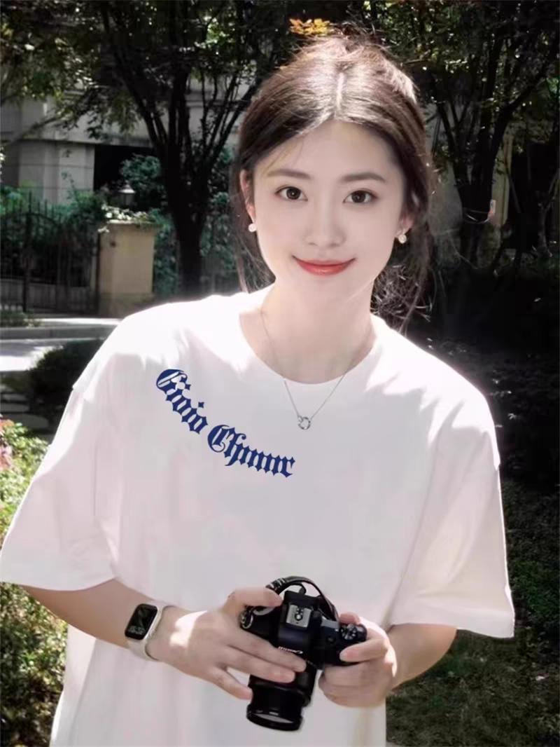 

Белая однотонная широкая футболка с короткими рукавами женская лето 2025 новая европейская свободная повседневная футболка с рукавами до локтя S