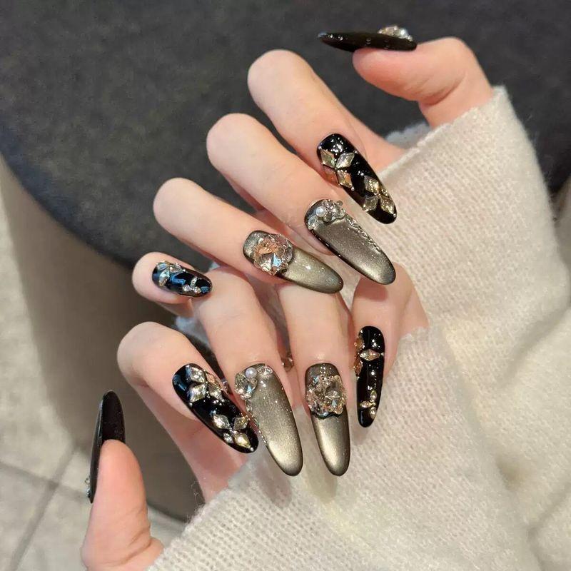 Handmade Wearable Nails with a High-End Feel, Cat-Eye Nail Art, Versatile and Luxurious, Travel-Friendly, Brightening Effect, Handmade Nail Art