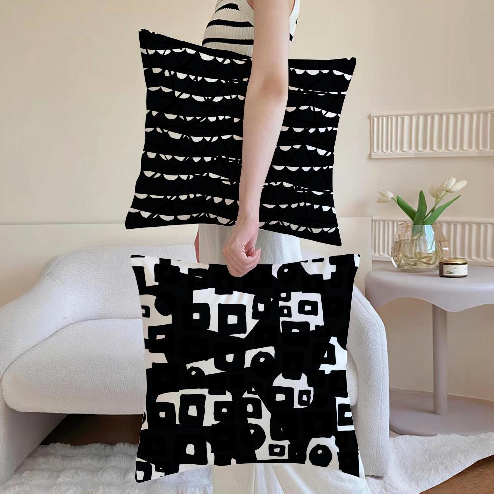 Black And White Abstract Style Cushion Cover Anti-dustmite Pillowcase Invisible Zipper Silky Short Plush Sofa Cushion Cover