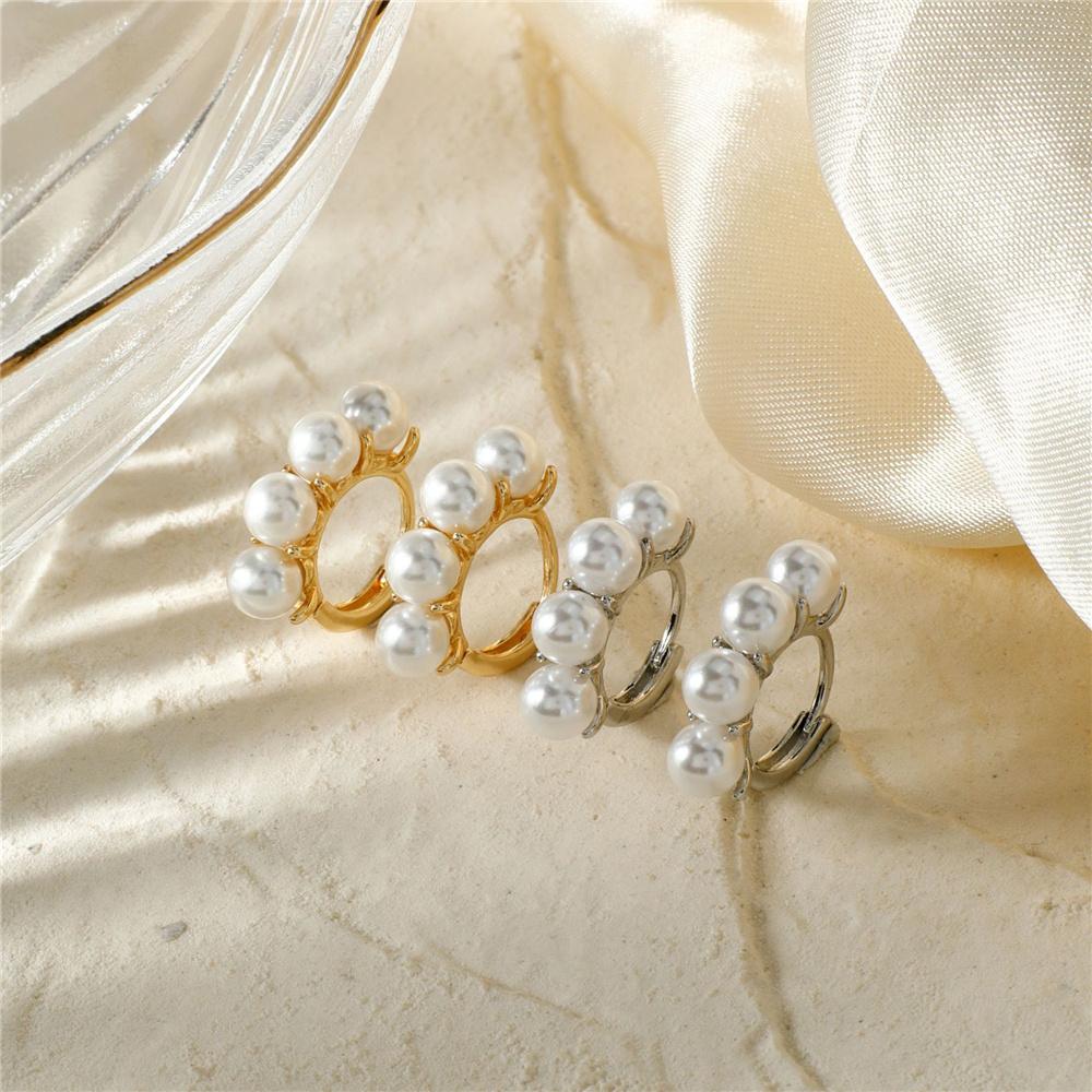 Elegant Classical Female Round Pearl Hoop Earrings Trendy Fashion Gold Silver Color Wedding Jewelry For Women