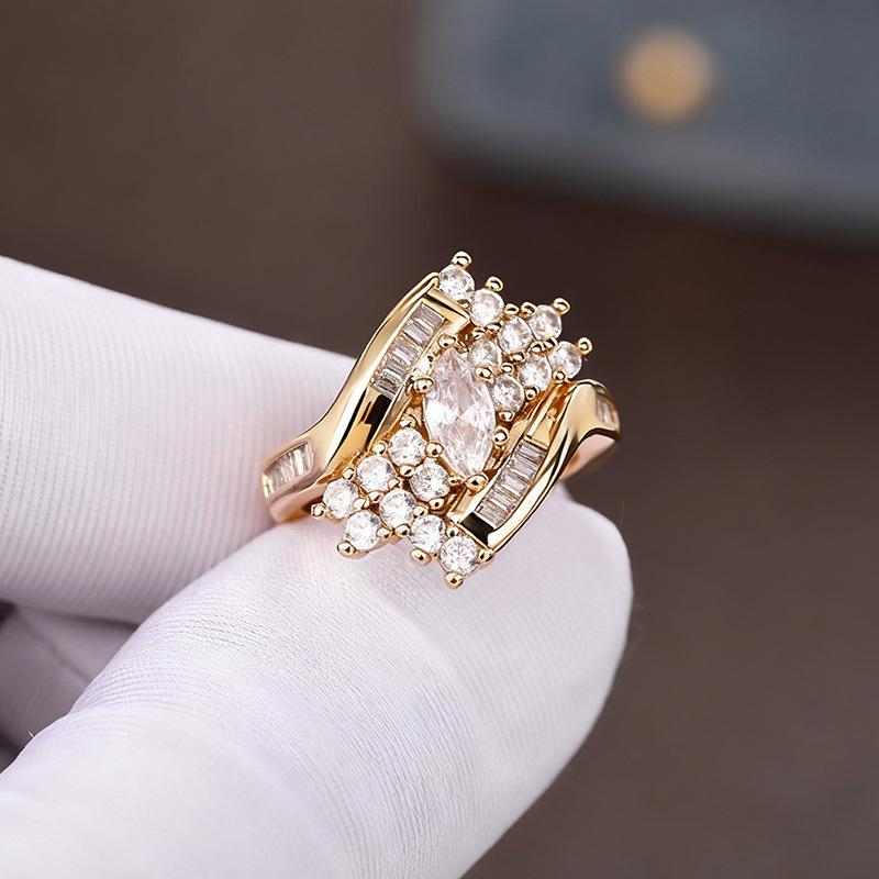 Xiaohongshu Recommends Popular Jewelry, Trendy Niche Group Zircon Ring for Women, Exquisite Horse Eye Ring.