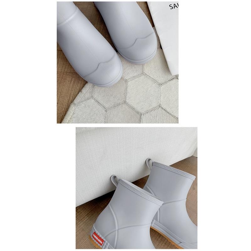 Unisex Waterproof Mid-Calf Rain Boots Non-Slip PVC Rain Shoes Simple Casual Style