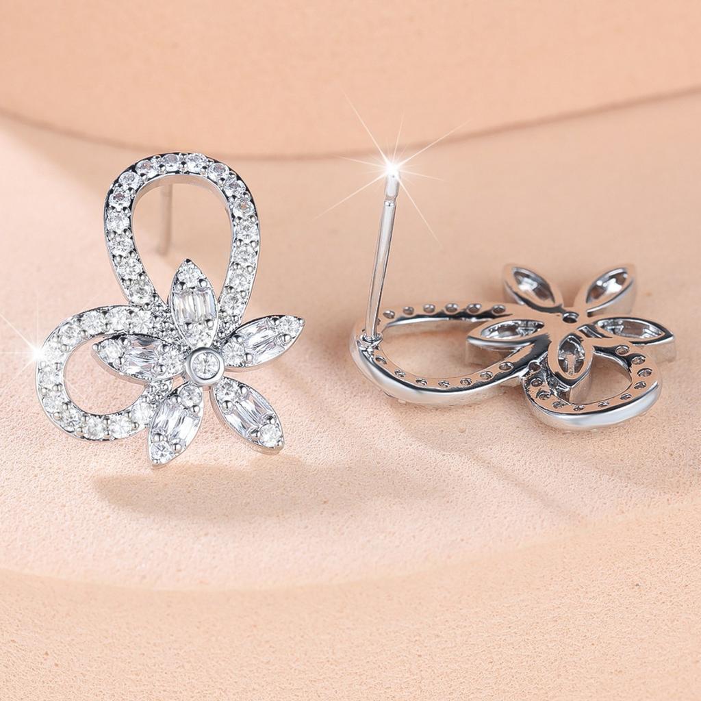 New Diamond Butterfly Flower Earrings, Slightly Inlaid Zircon Flash Earrings, Temperament Stud Earrings.