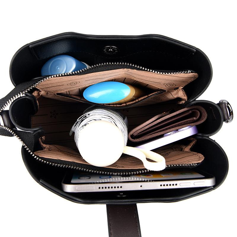 Versatile Retro Shoulder Bag, Large Capacity Multi-layer Storage Bag