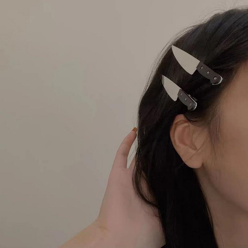Gothic Emulation Knife Hair Clips Punk Rock Dagger Creative Clip Side Bangs Hairpin Festival Hair Accessories Cool Punk Barrette