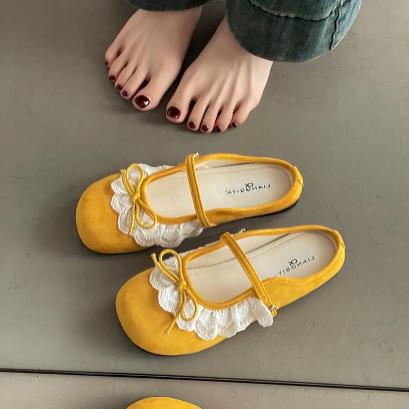 French retro lace Mary Jane shoes women's spring and summer new temperament shallow mouth half drag with skirt tide