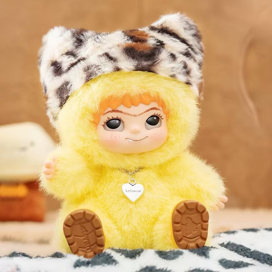 Wakuku Fuzzy Trendy Fun Party Box Cute Wakuku Action Figure Mystery Cute Doll Bag Pendant Doll Surprise Bag Gift