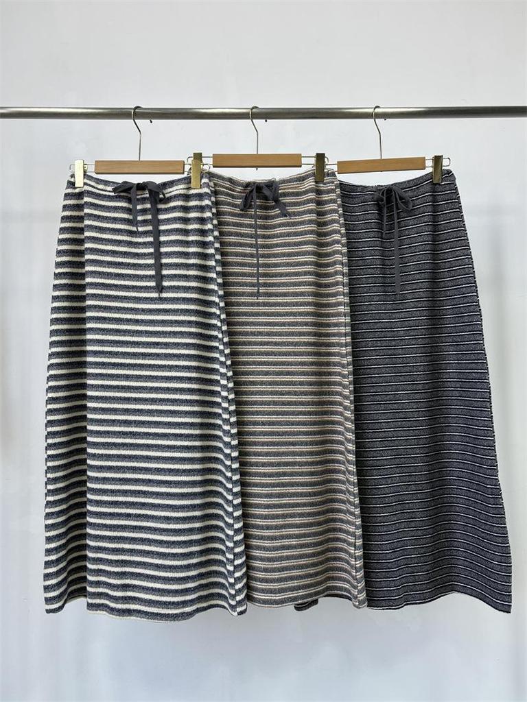 2025 Autumn/Winter Women's Korean Long Tie-Waist Striped Half Brushed Skirt