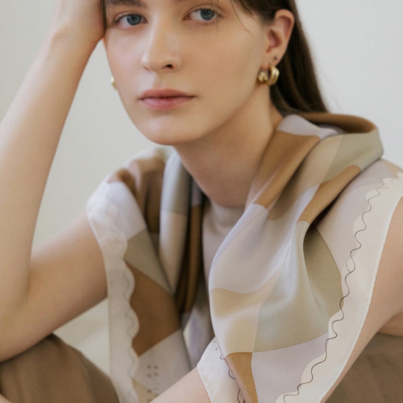 BB’DE SOLI’DE rang silk scarf (2color)