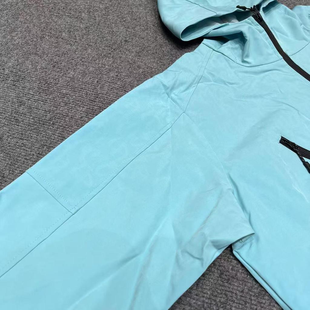 Herbst Syna Unisex Kapuzen-Windbreaker mit gesticktem Logo