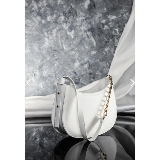 Schwarze, mit Reißverschluss gefütterte, verstellbare Riementasche, Schultertasche für Damen, Trendmode 2023