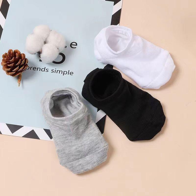 Men's Four Seasons Breathable Black, White, Grey Low-Cut Boat Socks, Anti-Odor, Mid-Calf, Disposable.