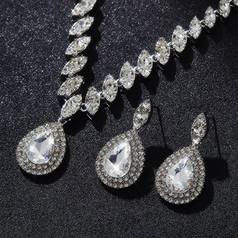 3PC Women's  Luxury Water Drop Zircon Necklace Earrings Jewelry Set Wedding Banquet Party Holiday Gift