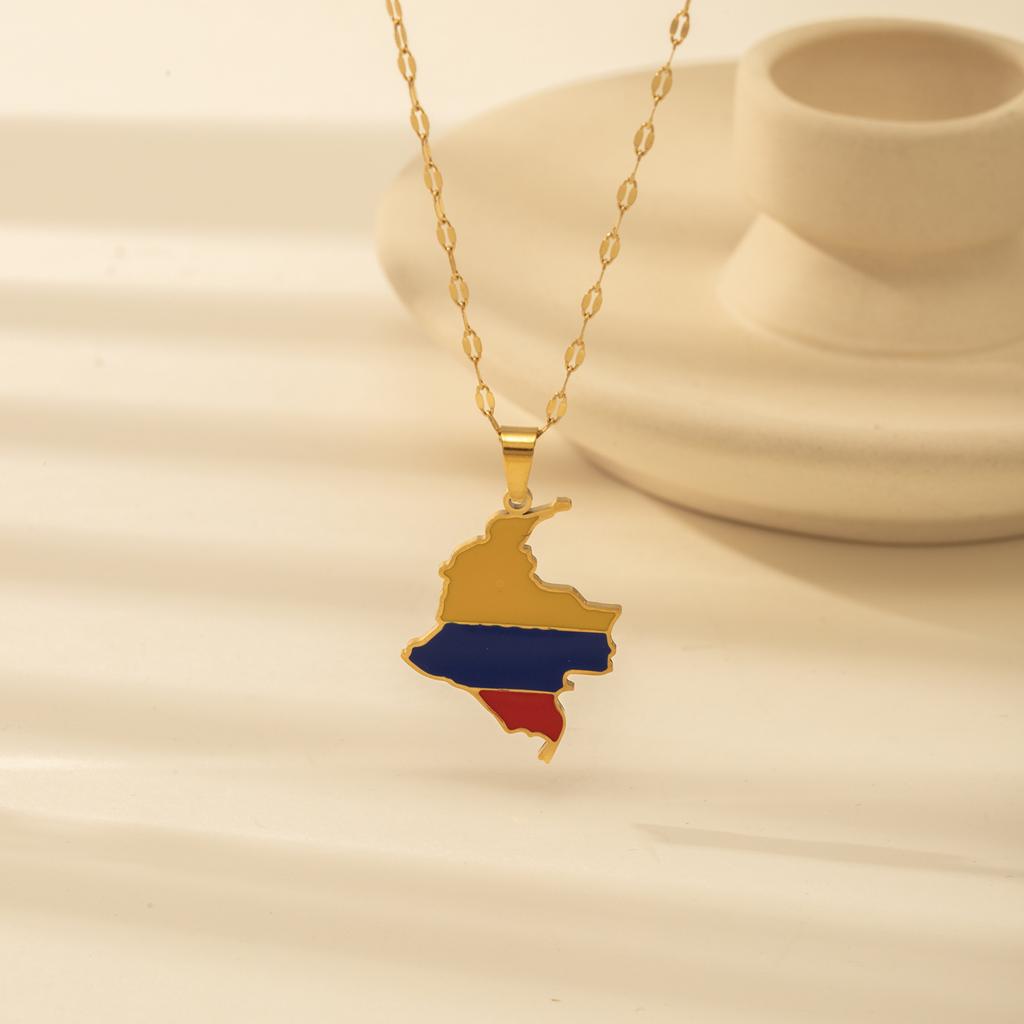 Hot Selling Creative World Maps Venezuela Dominican Paraguay National Flags Stainless Steel Jewelry Necklace Pendant