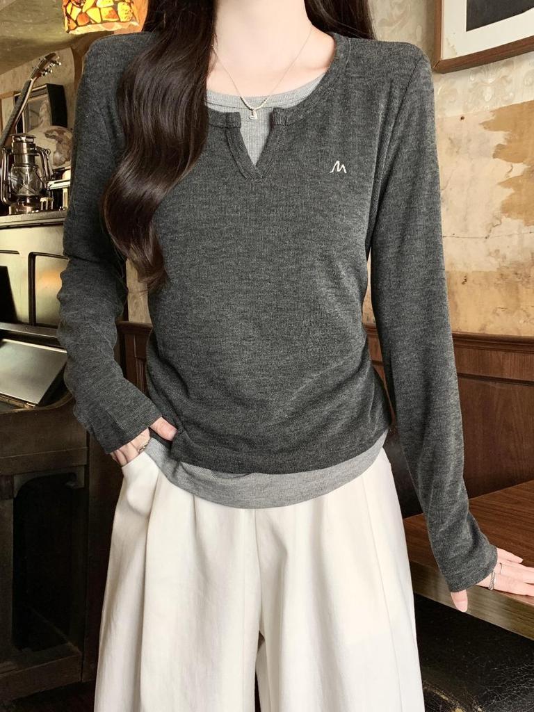 Women's 2025 Autumn Patchwork Pleated Waist Two-Piece Look Long-Sleeve Slimming Top